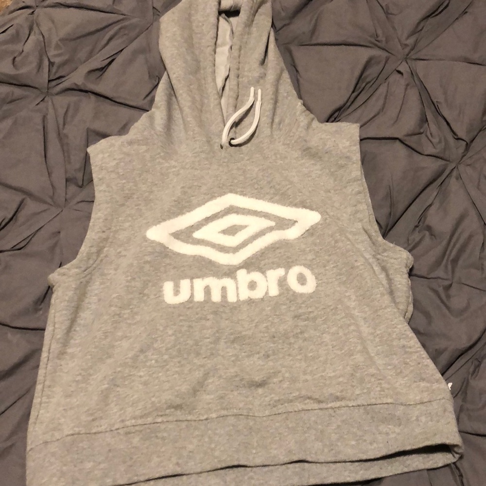 Sleeveless athletic hoodie